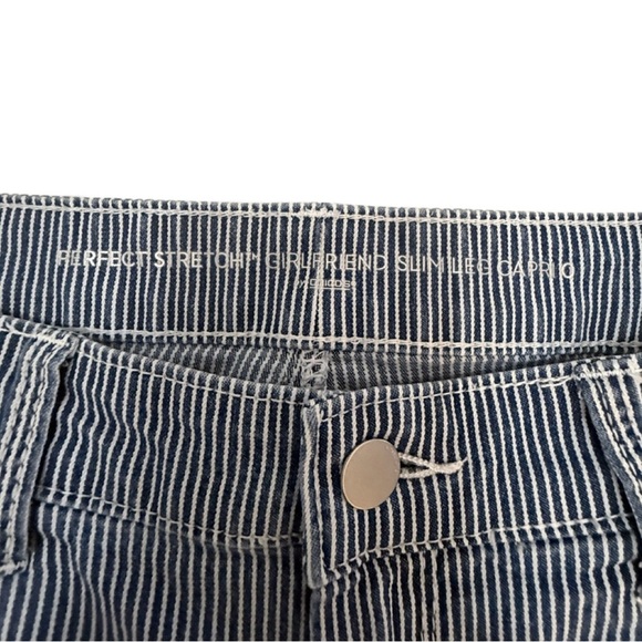 Chico’s Perfect Stretch Girlfriend Crop Jean, Chico’ Size 0, Regular Size 6 - Picture 5 of 7